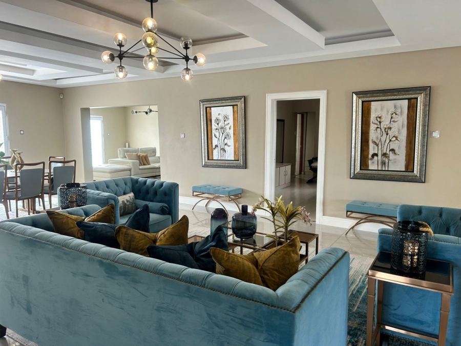 5 Bedroom Property for Sale in Nahoon Valley Park Eastern Cape